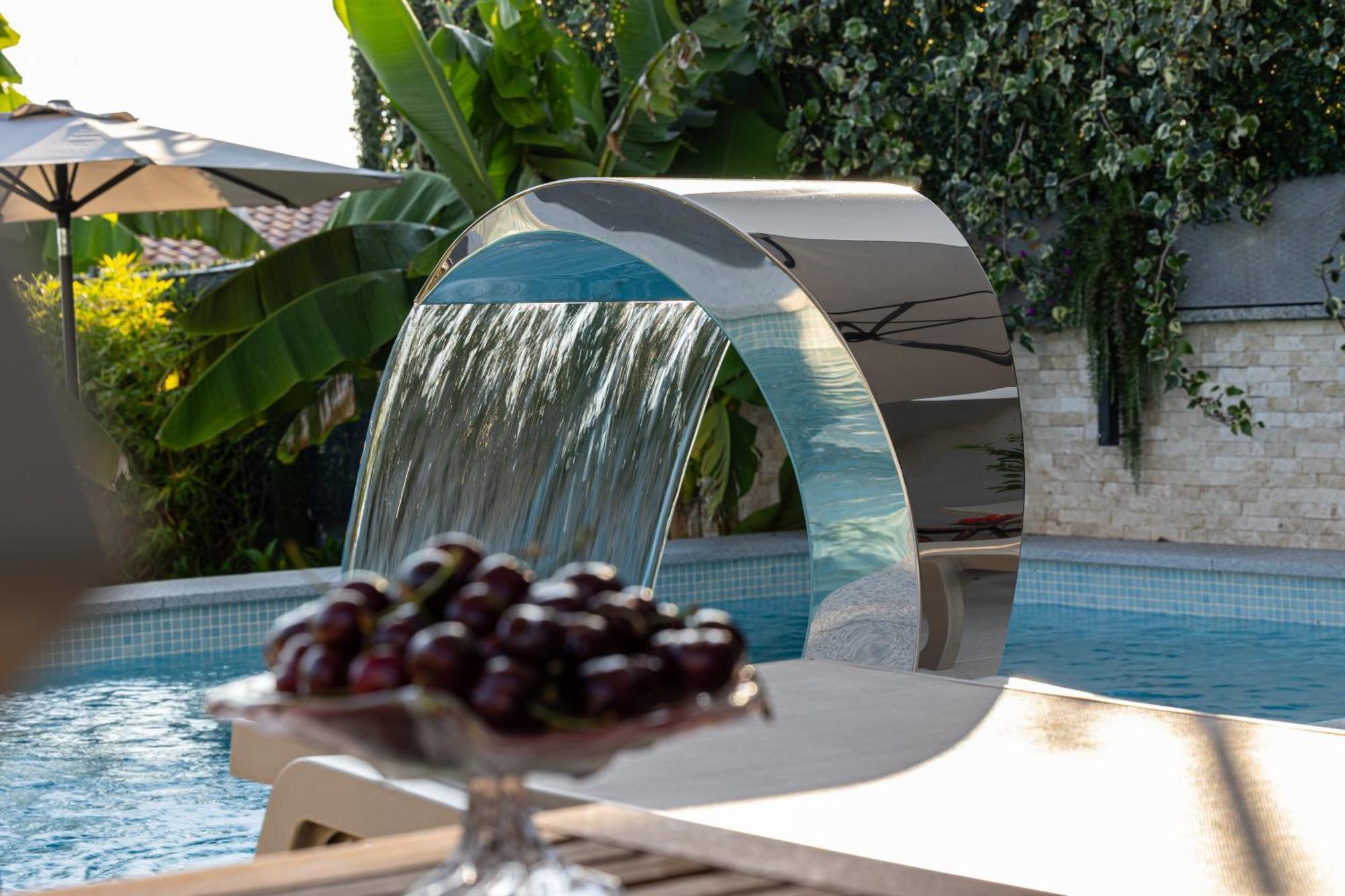 Luxury Villas White Sails Pinezići Dış mekan fotoğraf