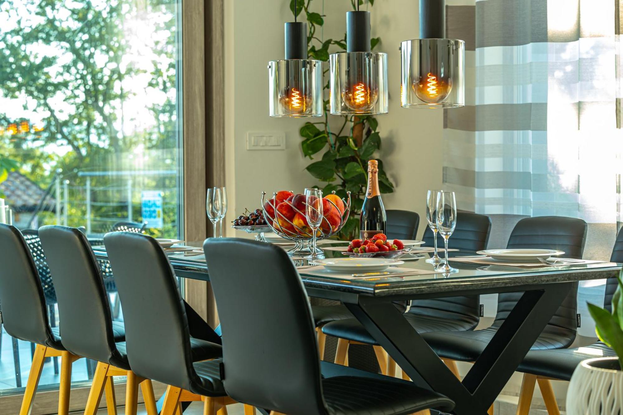 Luxury Villas White Sails Pinezići Dış mekan fotoğraf