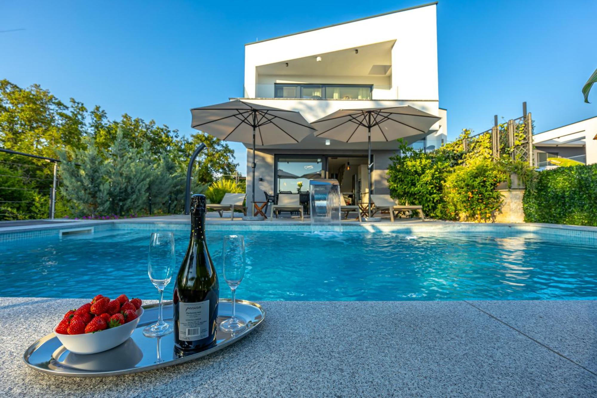 Luxury Villas White Sails Pinezići Dış mekan fotoğraf